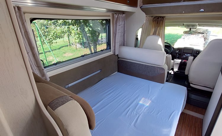 NEW-LUXURY-Rimor Seal 5 Gold – 4-6 posti letto-Completamente attrezzato- 6 CINTURE DI SICUREZZA-Fiat Ducato 140 CV