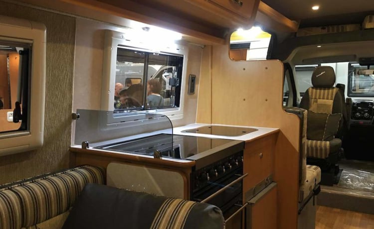 Jet – 4 berth Fiat Ducato (Devon Sahara) 2017