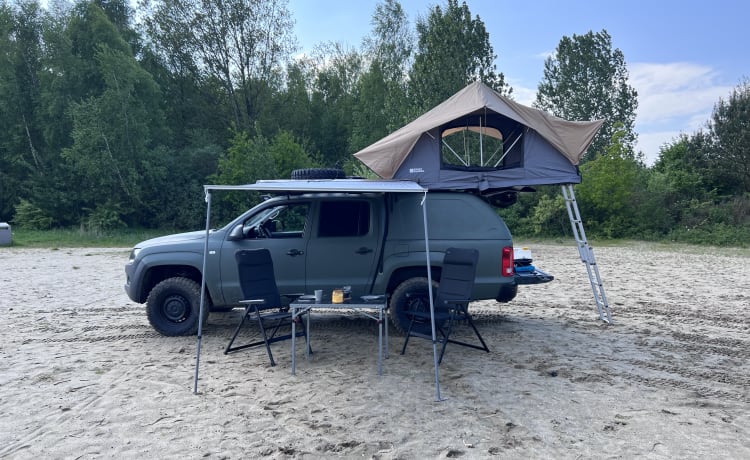 Rocky – 2p Volkswagen Amarok overland camper