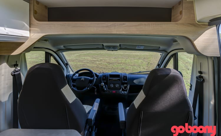 CamperVan 919 – Clever Vario Kids, 2 o 4 posti letto, motore nuovo e silenzioso!