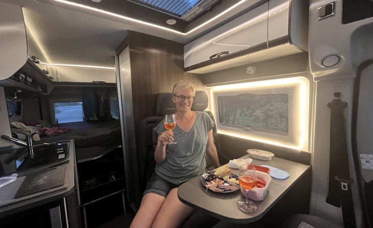 Dr Livingstone – New possl summit, bus camper of the year with skyroof