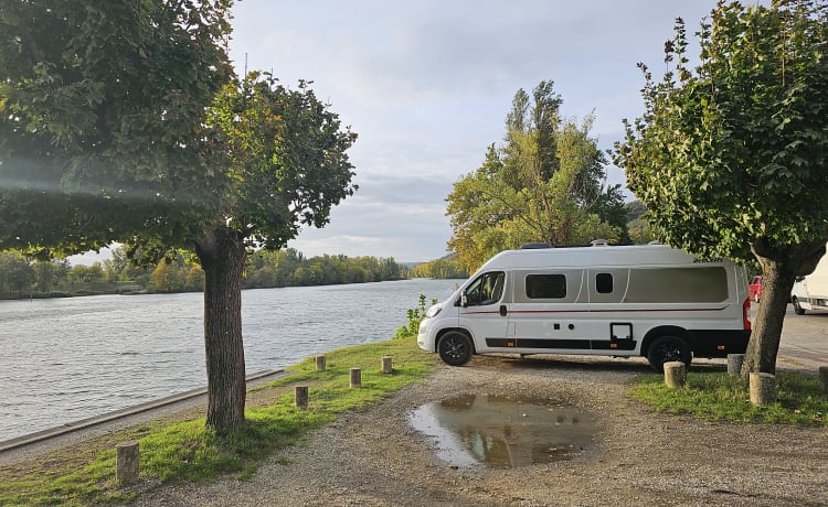 Maliki II – 5***** Dethleffs CamperVan - 2023 - full option - 6.4 meters - 140 hp