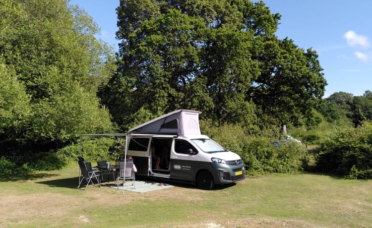 Evander – Camping-car électrique ⚡️ Dortmund et Stuttgart