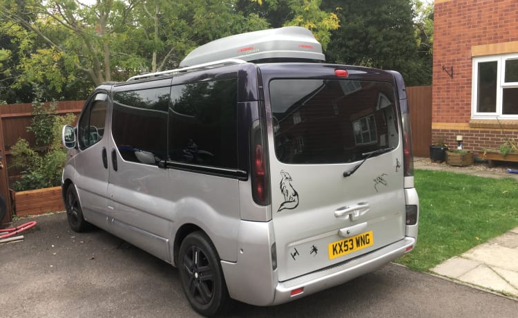 X-wing – Vauxhall Vivaro camper van 