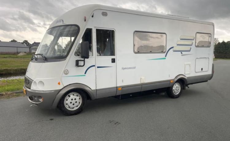 6p Hymer integrated uit 2004