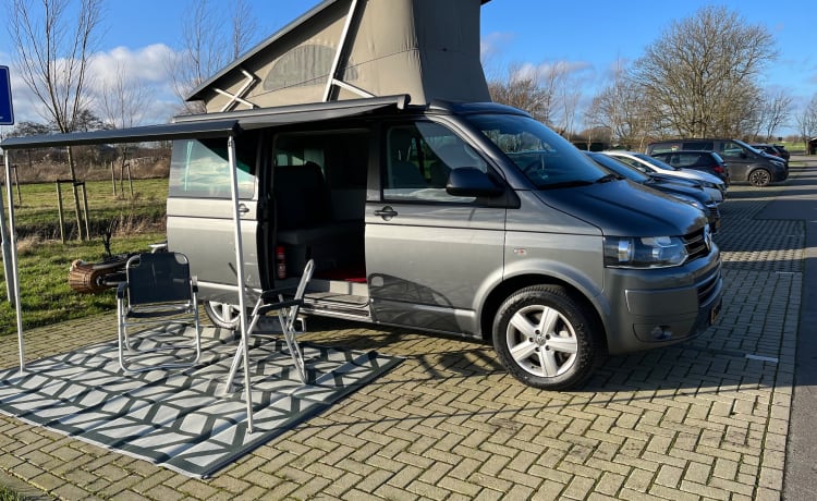 Kik – 2p Volkswagen campervan uit 2014