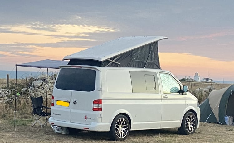 Spike the Hedgehog – Off-grid 2011 VW T5 4 couchettes Campervan rabais de dernière minute