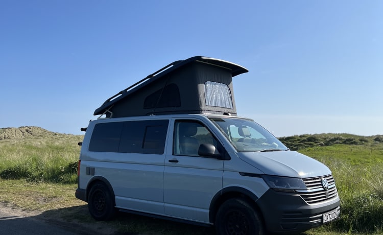 Vivian  – VW T6.1 Camper with ISOFIX 4 Birth