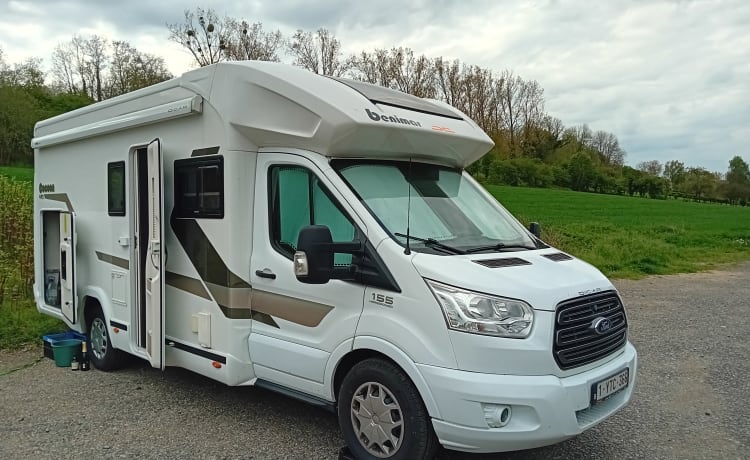 Camping-car confortable pour 4 personnes