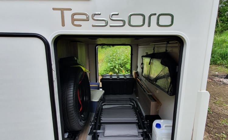 Luxe 4-persoons Benimar Tessoro 463 (2020)