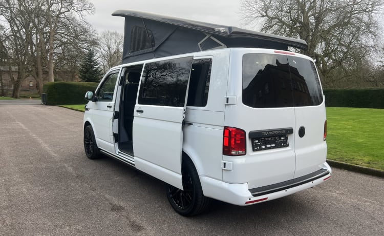 Maggie  – 4 berth Volkswagen campervan from 2023