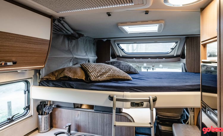 Luxe half-integraal mobilhome uit 2020