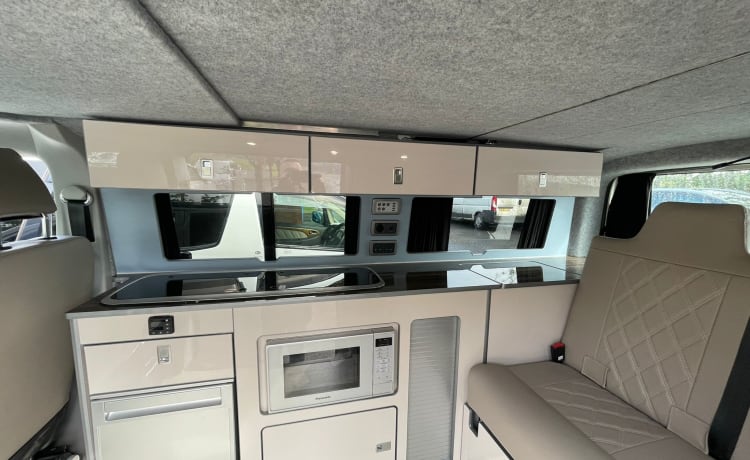 Penny – Luxury High Specification Family VW T6.1 4 Berth Campervan