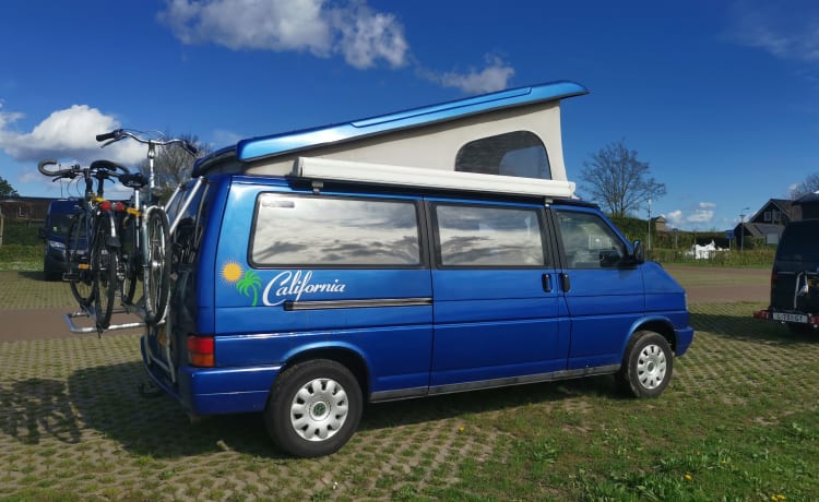 Volkswagen T4, camper extra lungo con tetto sollevabile 