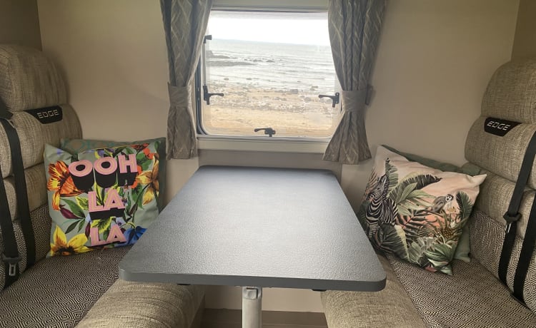 6 berth Fiat alcove from 2020