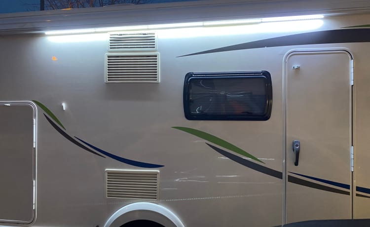 Havana – 6 birth Motorhome Fully INSURED and Equipped + breakdown cover