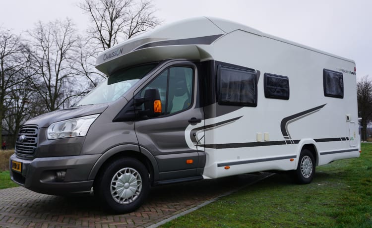 4p Chausson Semi-Integrated 