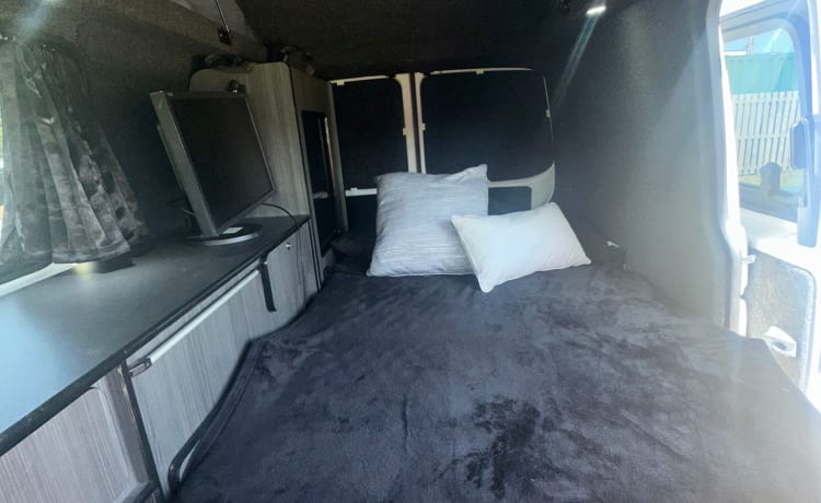 Ron – Mantieni la classe in "Ron", il camper a 4 cuccette VW