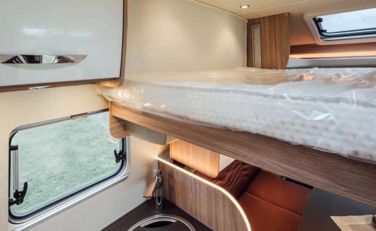 4p Bürstner luxe semi-integraal camper uit 2021