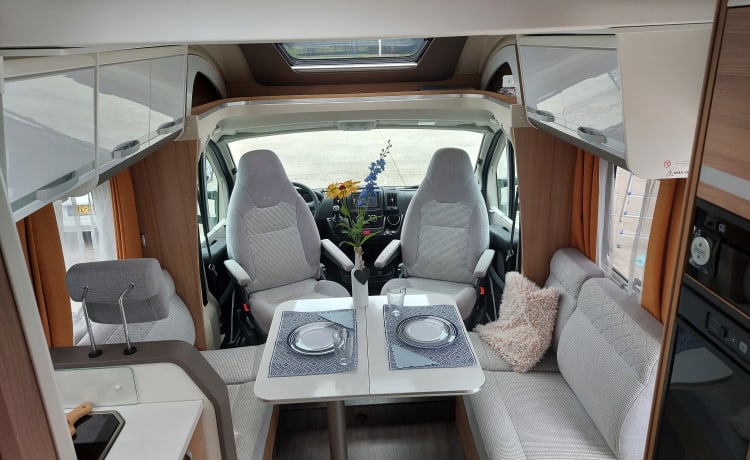 Luxury Camper Ardria Matrix Plus 670 DC, 2020