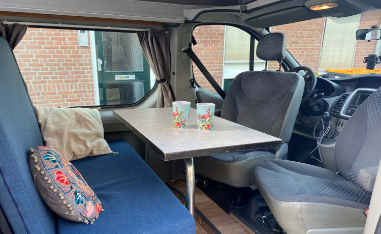 Camping van Off-grid and compact