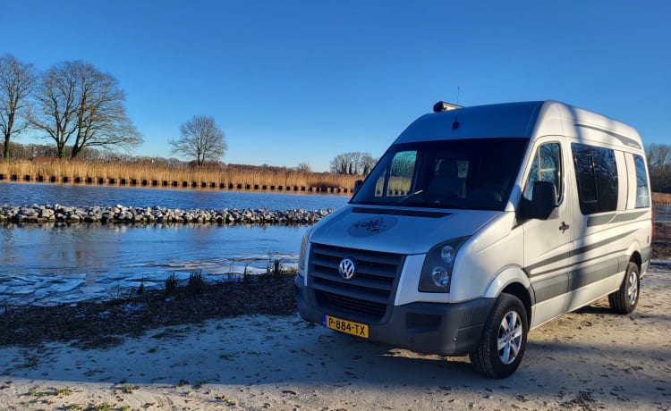 Craftcamp – 2p VW Crafter buscamper (2007), airco + nieuw interieur!