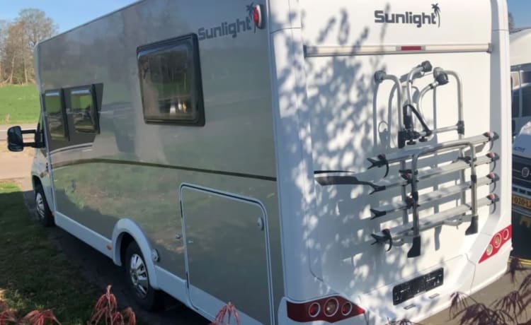 Sunlight T68 – Hele mooie ruime 4 persoons Sunlight camper uit 2018, veel bergruimte.