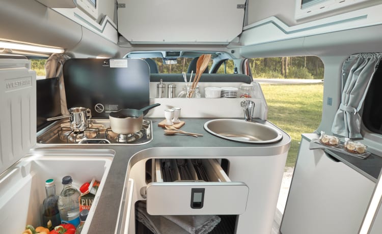 D'eropuit – Nieuwe campervan Ford Nugget Plus met hoogdak en toilet - 4 personen