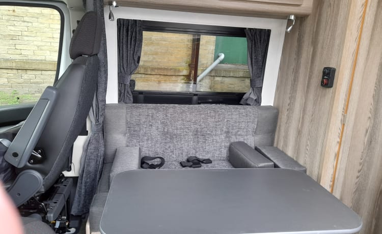 MT22 – 4 Berth Campervan/MotoRhome - fully equipped for your next Adventure