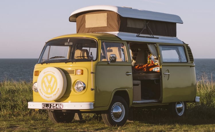  Buttercup – Volkswagen Wohnmobil mit 4 Schlafplätzen aus dem Jahr 1975