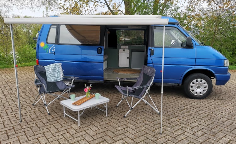 Volkswagen T4, camper extra lungo con tetto sollevabile 