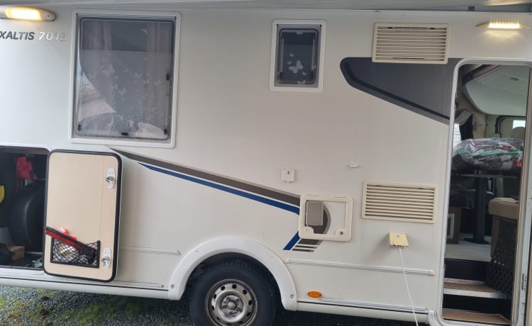 Camping Car 4 plaatsen en 4 bedden