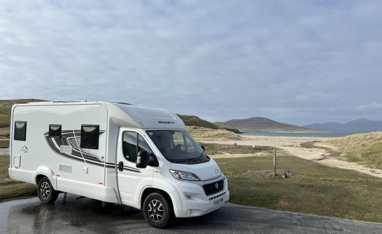 Swift Edge 464 XTW – Up to 4 berth Swift Edge XTW