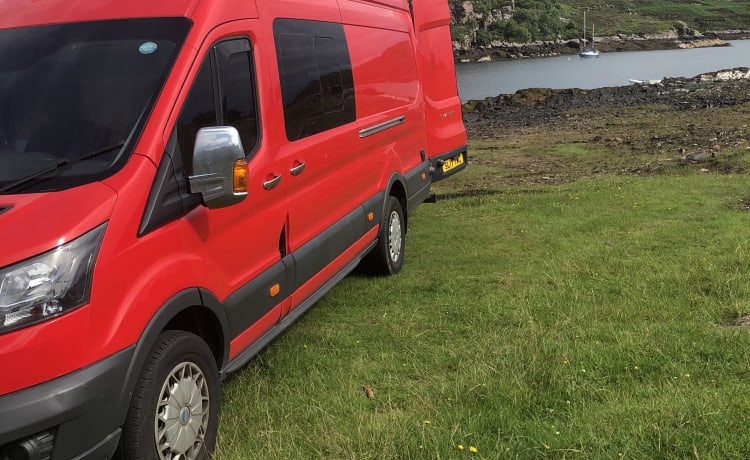 Rose – NC Ruby - Ford campervan met 2 slaapplaatsen uit 2017