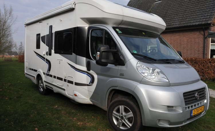 Camper LEVEL SYSTEM livella automaticamente