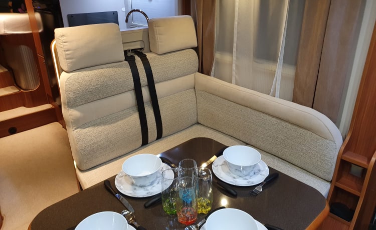 Sidney – Luxurious High End A Class Motorhome 