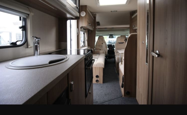 6 berth Swift alcove from 2016