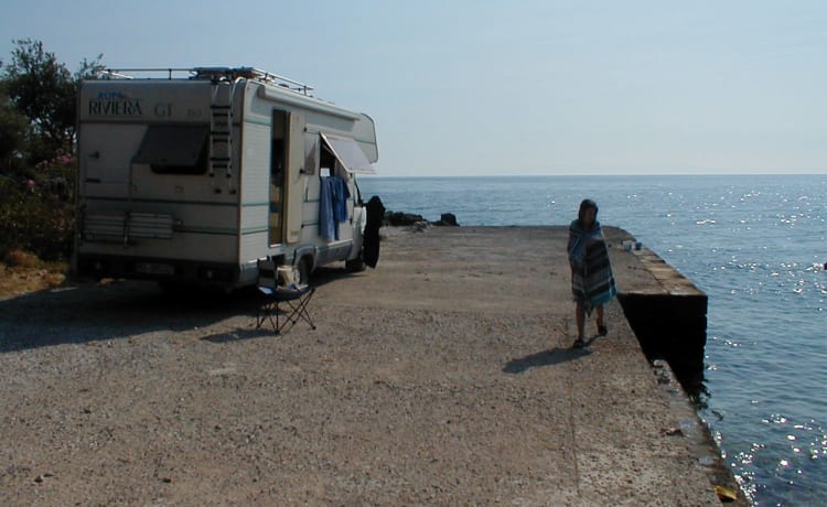 Camping-car équipé - 7 places