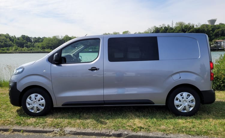 OTAGO – 3-seater camper van - Nantes