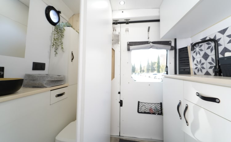 Abbi  – Sicilië Home Luxury Van (citroen trui)