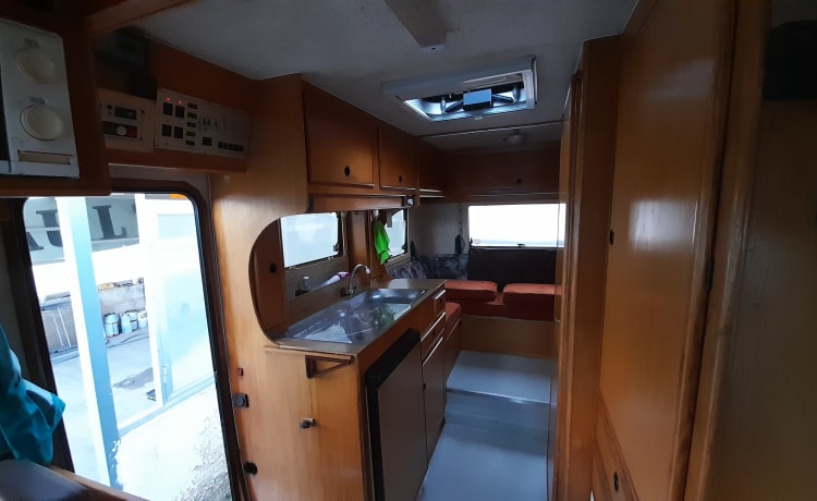 7-seater camper equipped with every comfort