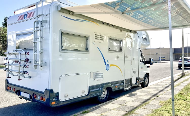 Mizar – Grote camper met 2 tweepersoonsbedden om heel Sardinië te doorkruisen