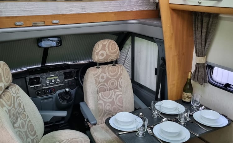 Tribute – Fantastique camping-car familial - 6 couchettes