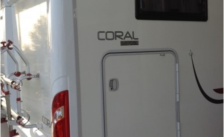 Vivez votre liberté avec notre Adria Coral !