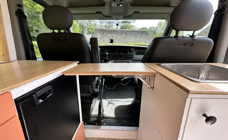 Kimper de Camper – 2p Renault Master mét ventilator en verwarming 