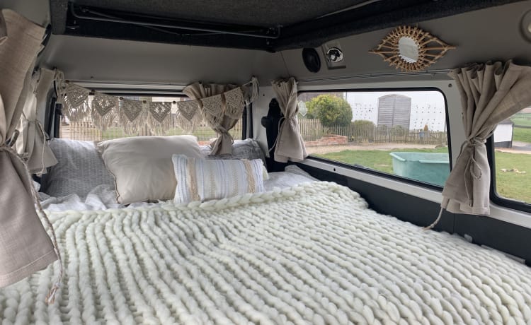 Rory – VW T2 Camper Van