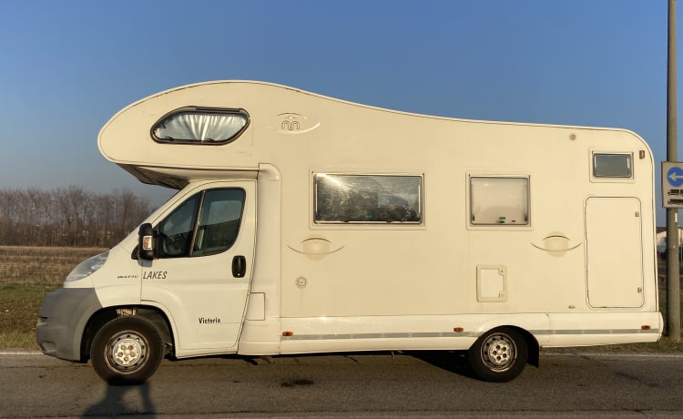 Mobilvetta Camper Zolder 6 zitplaatsen vanaf 2007