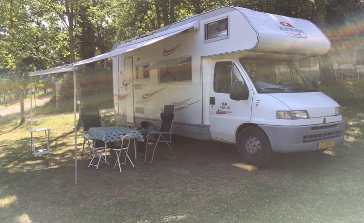 Spacious cozy family camper