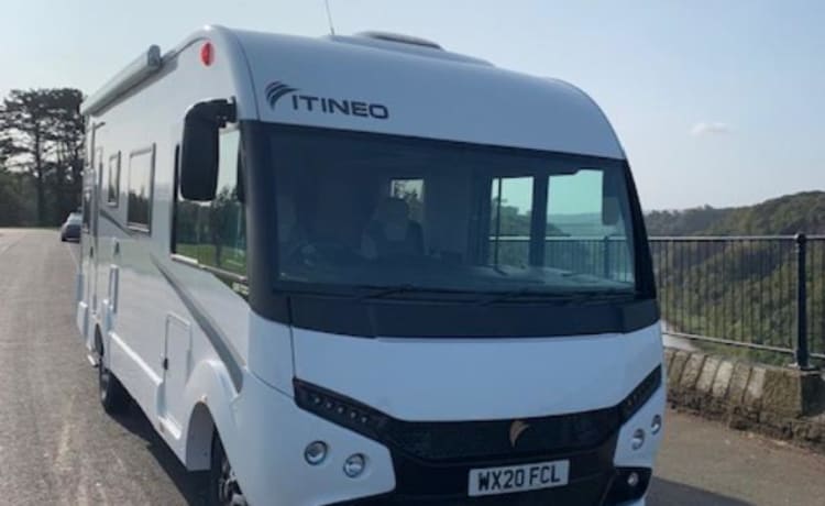 Jumbo – Family Luxury - Glamping on wheels A class 6 Birth A Class Motor-home