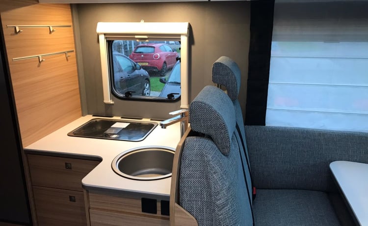 Just T6812 – Dethleffs motorhome for 2 persons